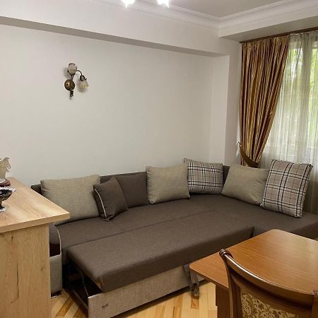Apartment In City Center เยเรวาน ภายนอก รูปภาพ